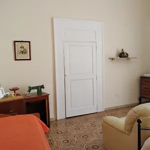 Bed & Breakfast Casa Mariella, Naples