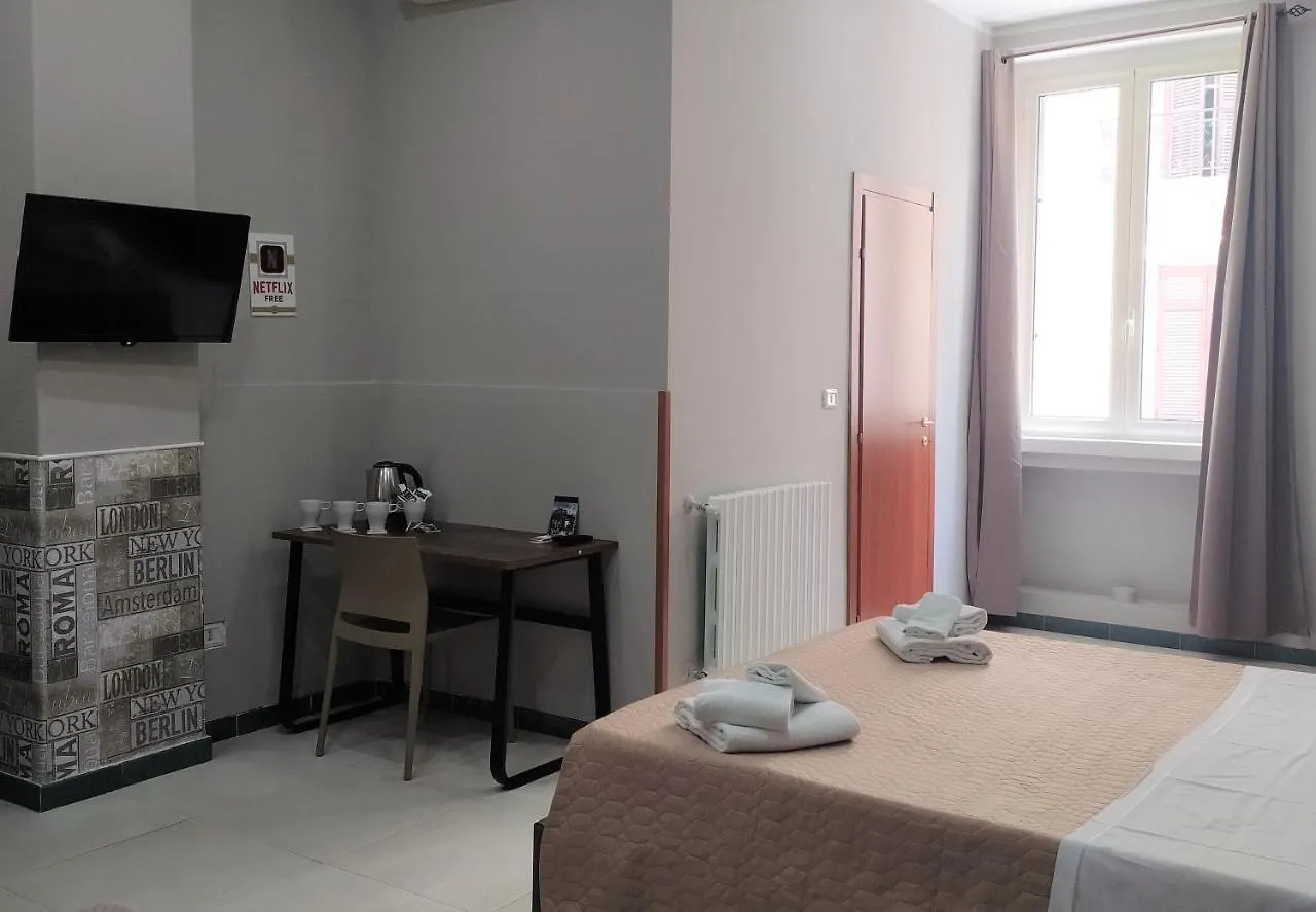 Royal Rooms Station Napoli Guest house
