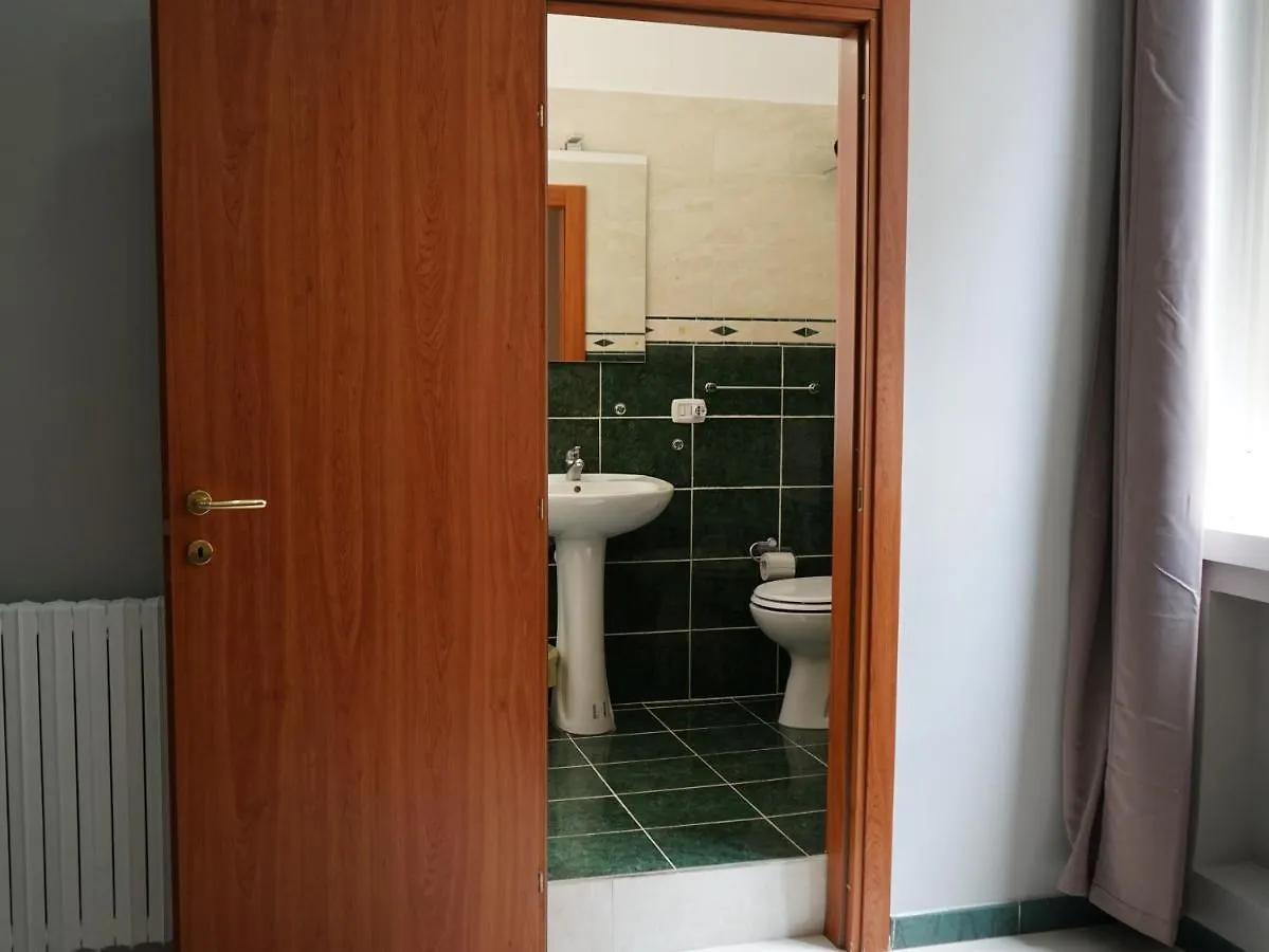 Guest house Royal Rooms Station Napoli Italy