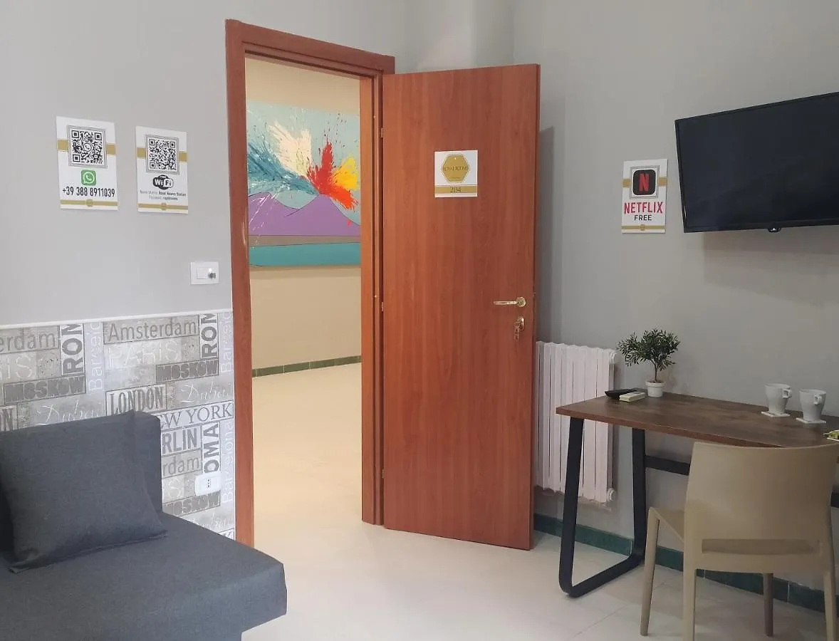 Royal Rooms Station Napoli Guest house Naples